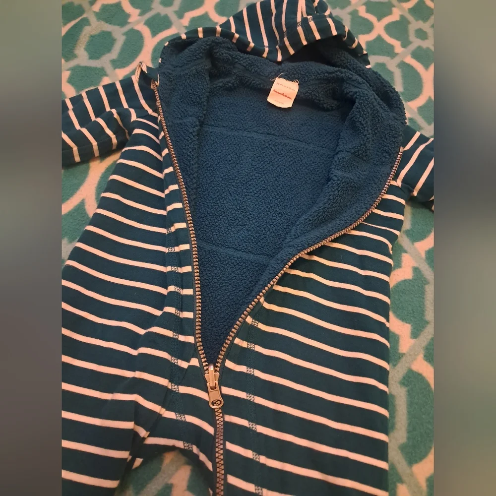 Hanna Andersson Blue and White Striped Hooded Onesie - Picture 3 of 3